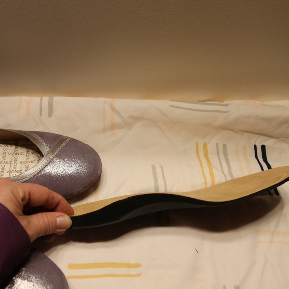 Violet Vionic Caroll ballet flats NIB - Size 9 - Picture 9 of 10